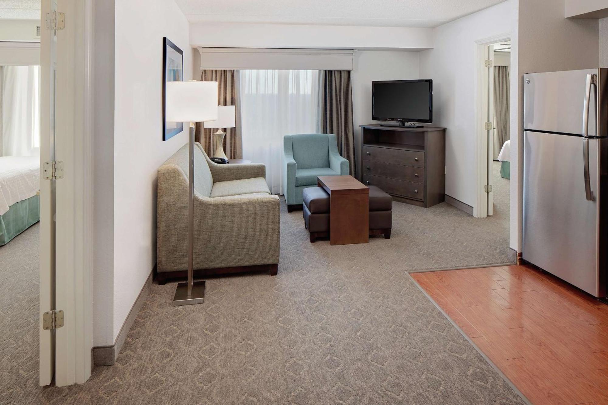 Homewood Suites By Hilton Dallas Market Center Exterior photo